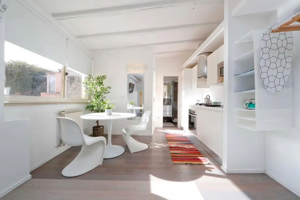 Apartment Bright Cozy Studio Trastevere - Top Collection Rome Italy